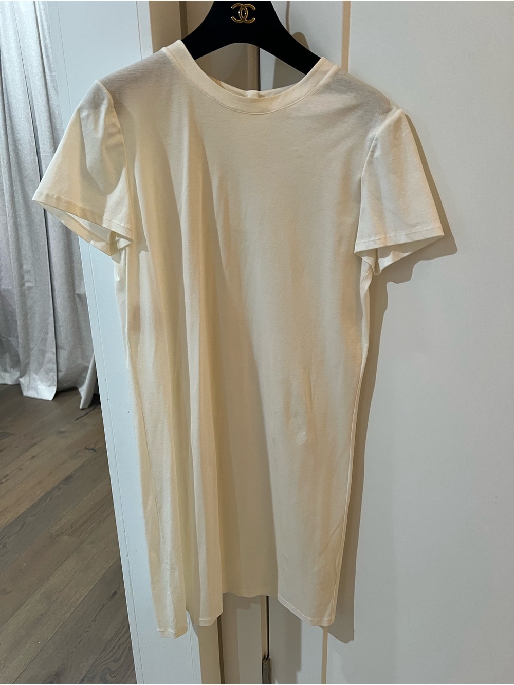 CHANEL Cream Short-Sleeve Crewneck Tee